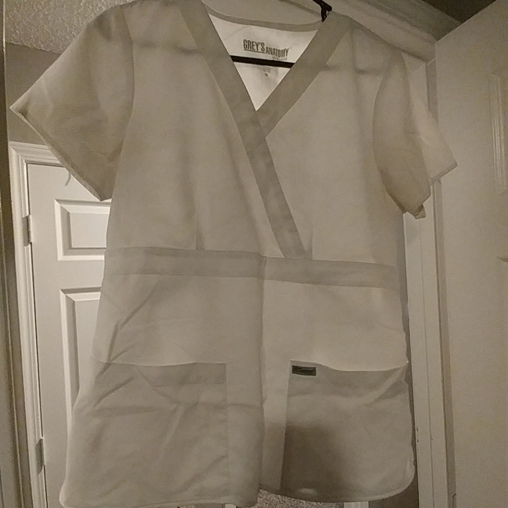 Greys anatomy top